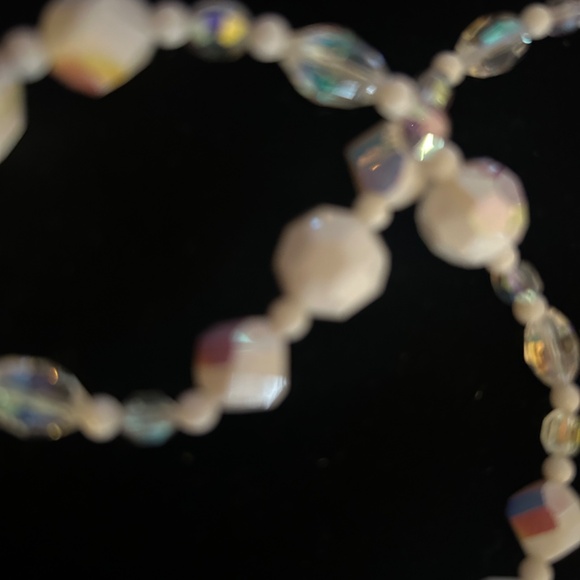 Stunning signed Vintage Vendome white bead cut crystal necklace- long - Picture 5 of 16